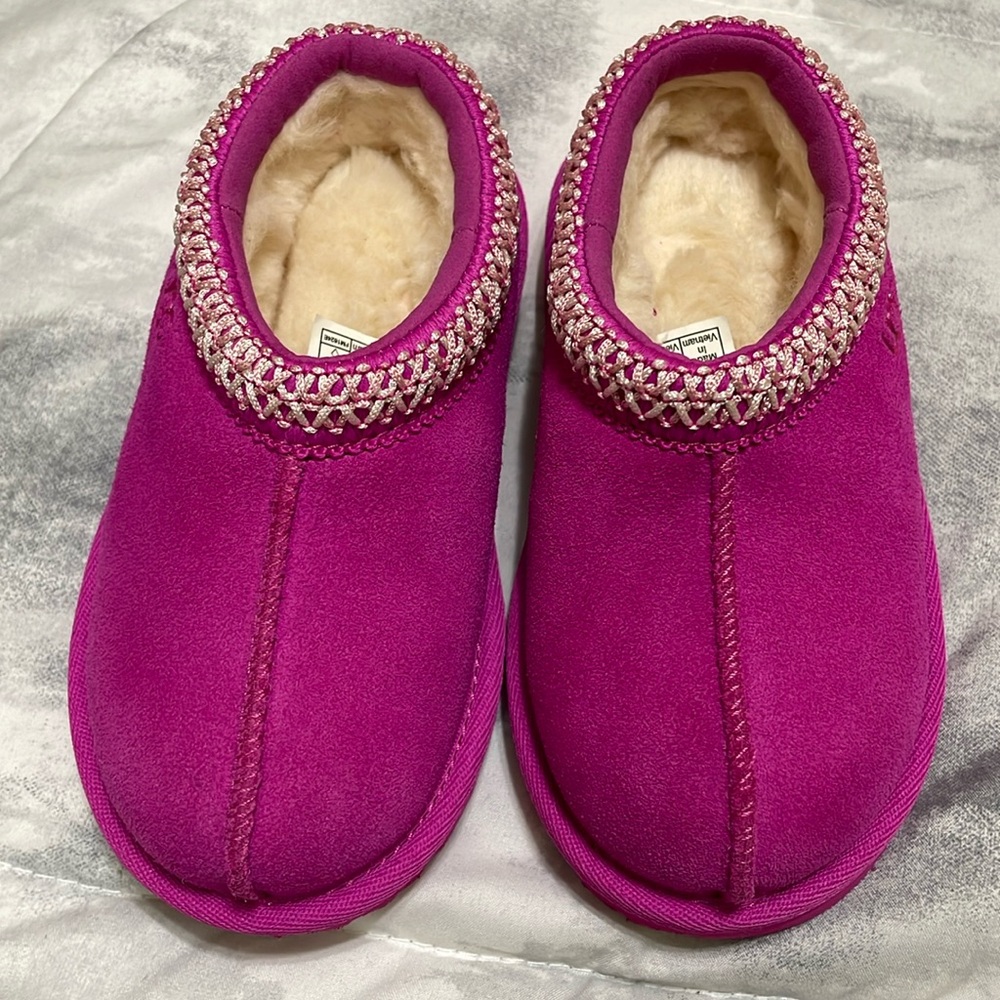 Pink Ugg slides 8c Toddler